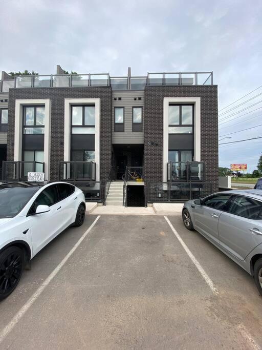 Lovely One Bedroom Condo With Free Parking Niagara Falls Eksteriør billede